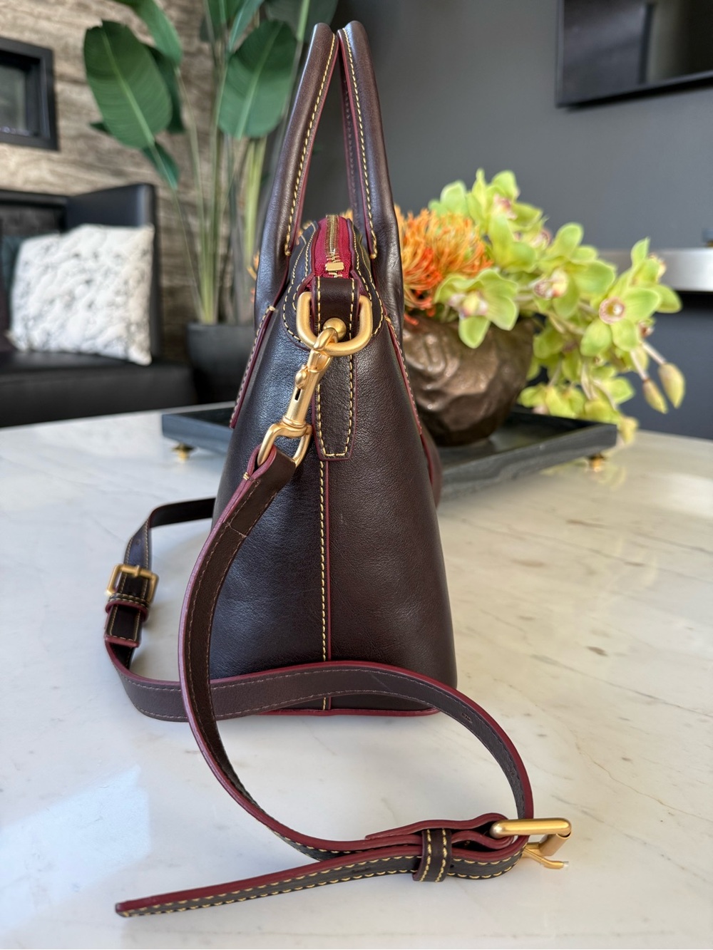New Dooney & Bourke Florentine Domed Satchel Italian Vacchetta Leather - Picture 5 of 16